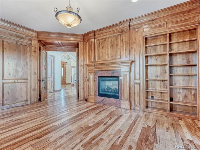 6953 Tremolite Drive