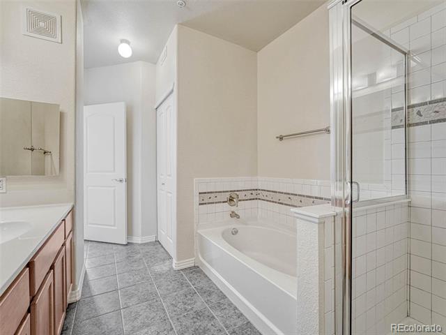 10176 Park Meadows Drive Unit: 2217