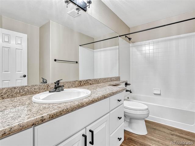 9012 Goosander Way