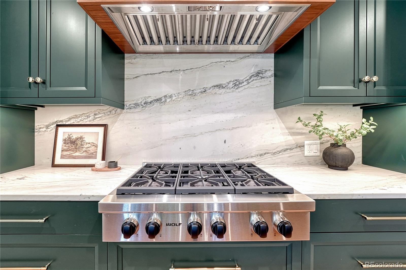 3080 E Flora
