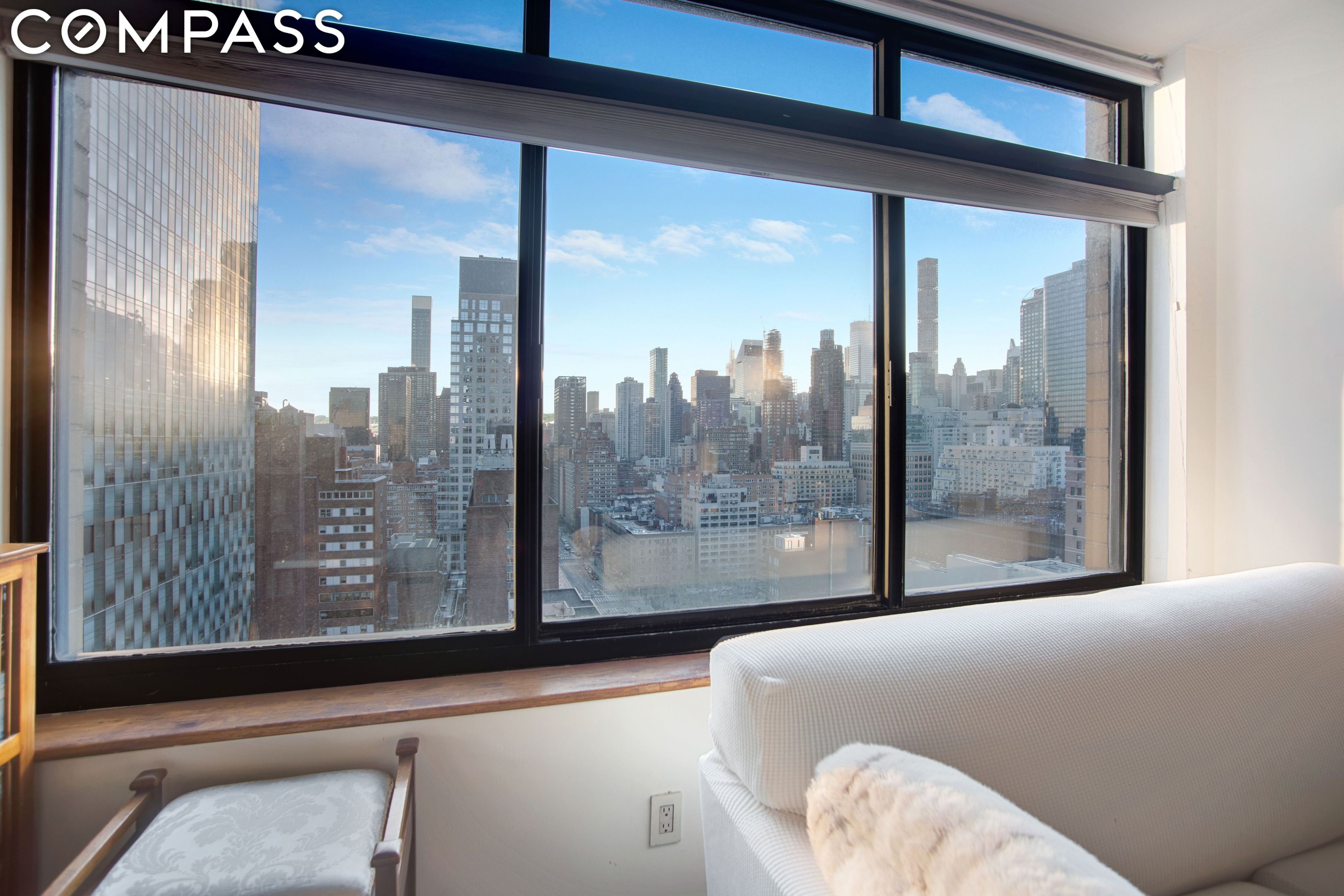 400 E 70th Street 2001