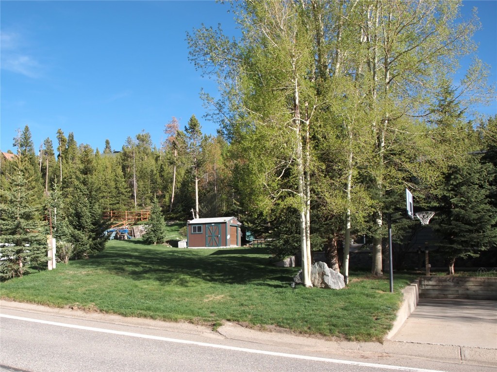 808 Deer Path ROAD