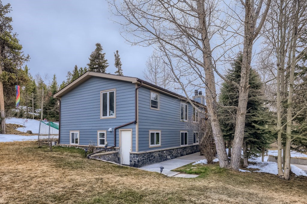 808 Deer Path ROAD