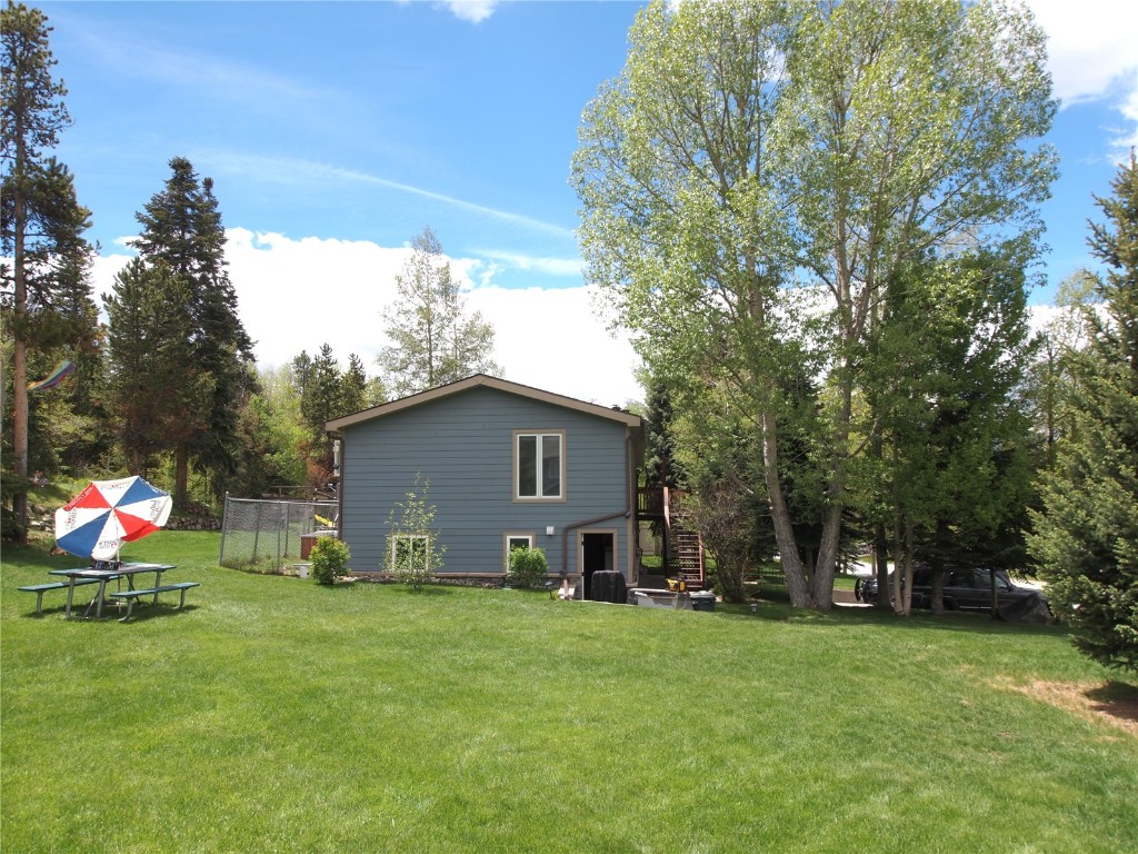 808 Deer Path ROAD