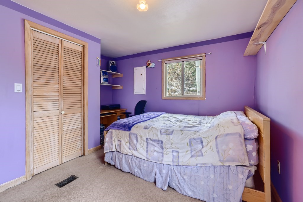 808 Deer Path ROAD