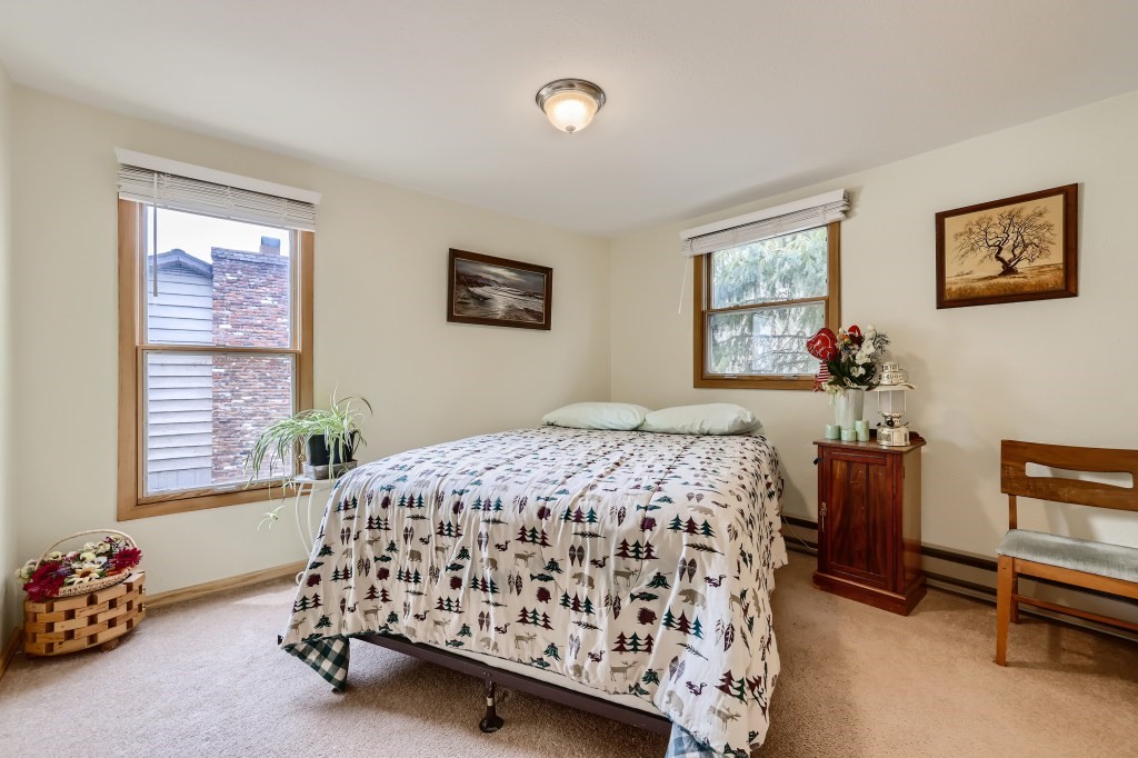 808 Deer Path ROAD