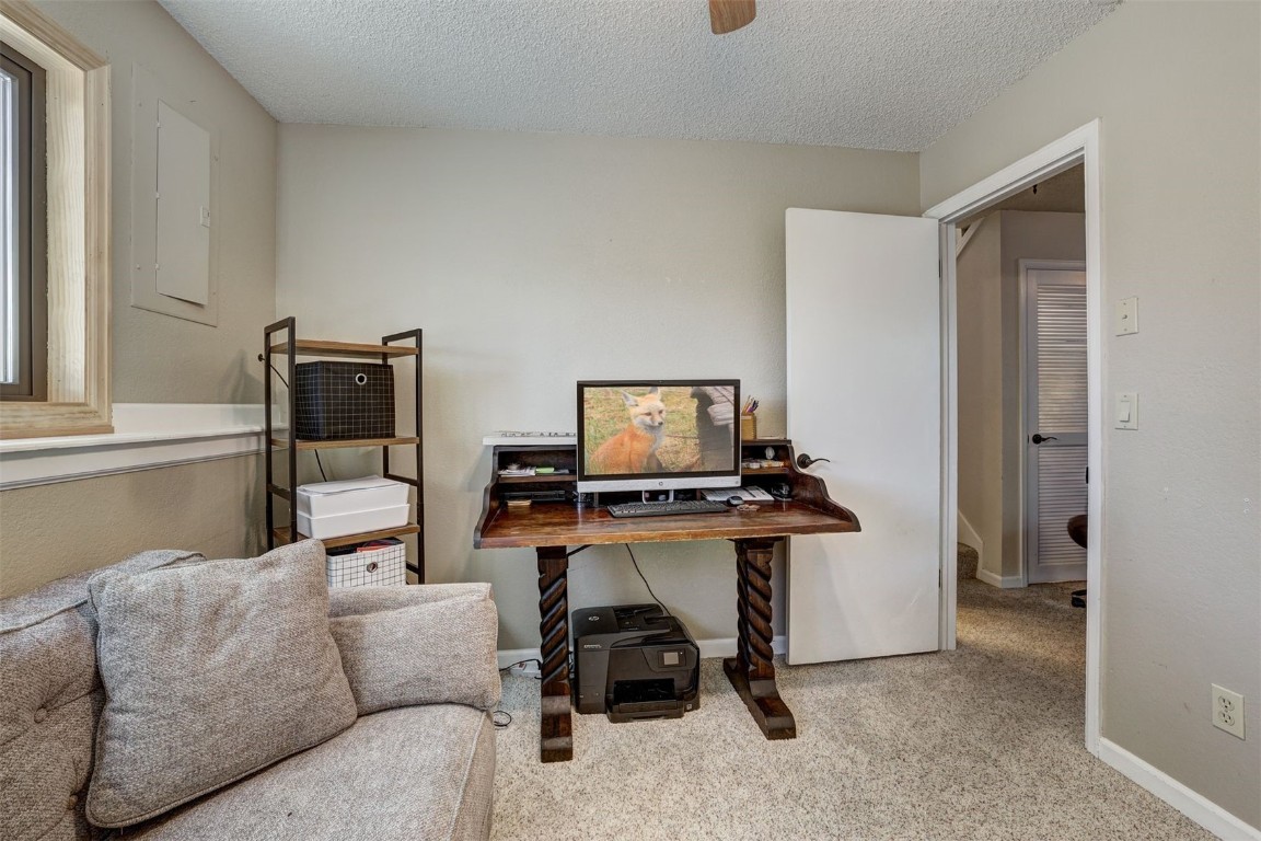 1612 N Chipmunk LANE