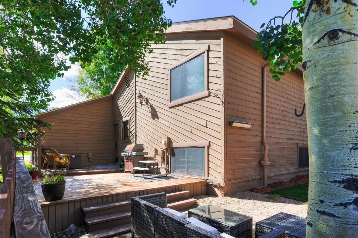 1612 N Chipmunk LANE