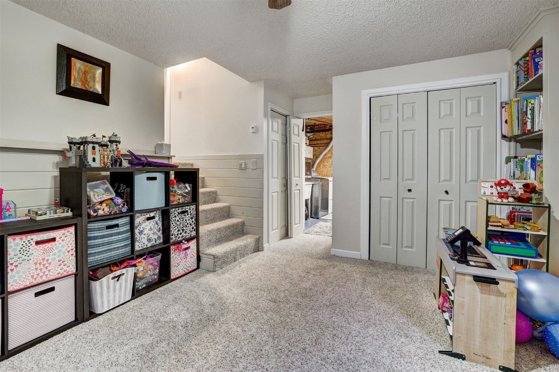 1612 N Chipmunk LANE