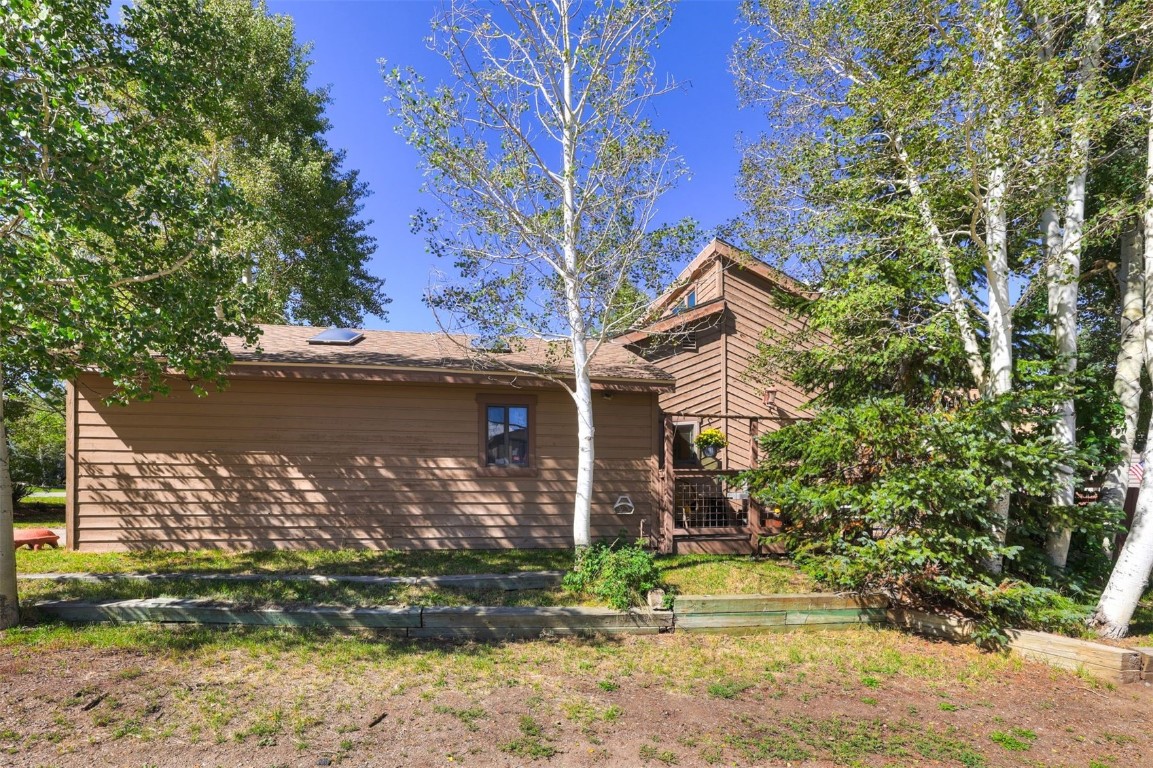 1612 N Chipmunk LANE