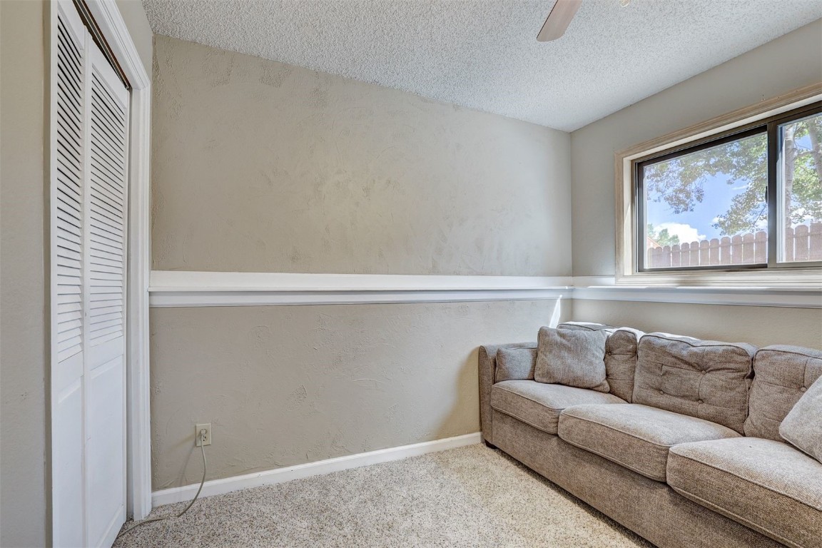 1612 N Chipmunk LANE
