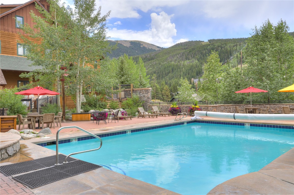 150 Dercum SQUARE 8497