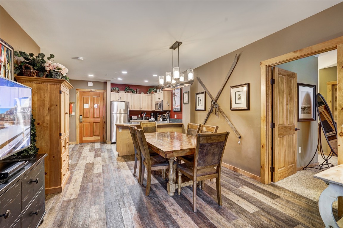 150 Dercum SQUARE 8497