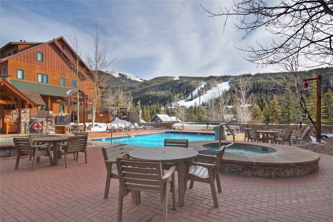 150 Dercum SQUARE 8497