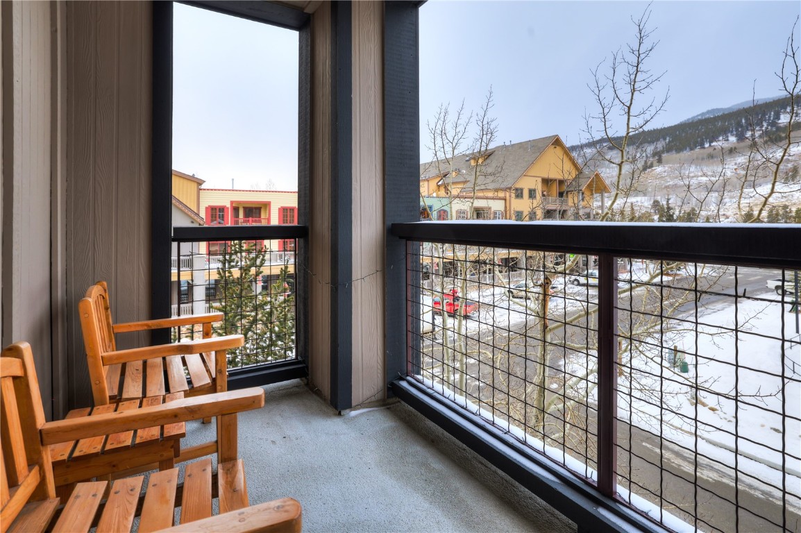 150 Dercum SQUARE 8497