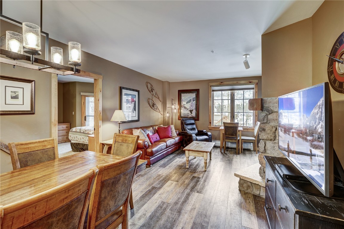 150 Dercum SQUARE 8497