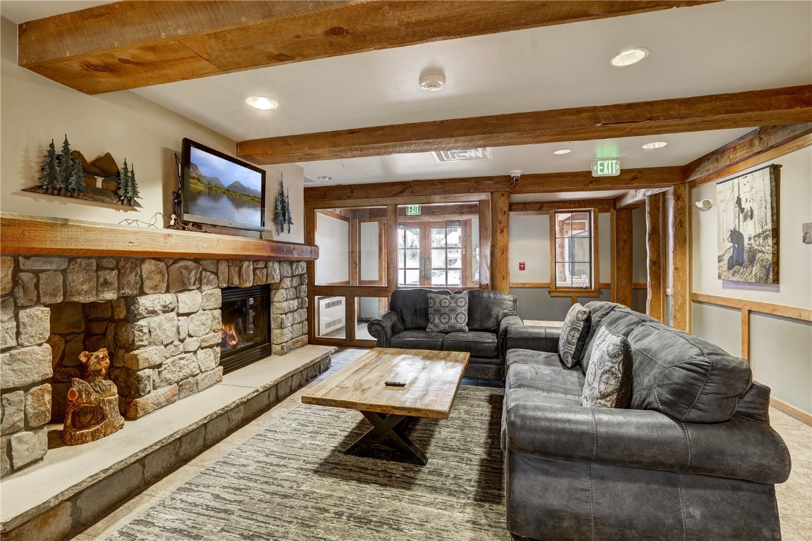 150 Dercum SQUARE 8497