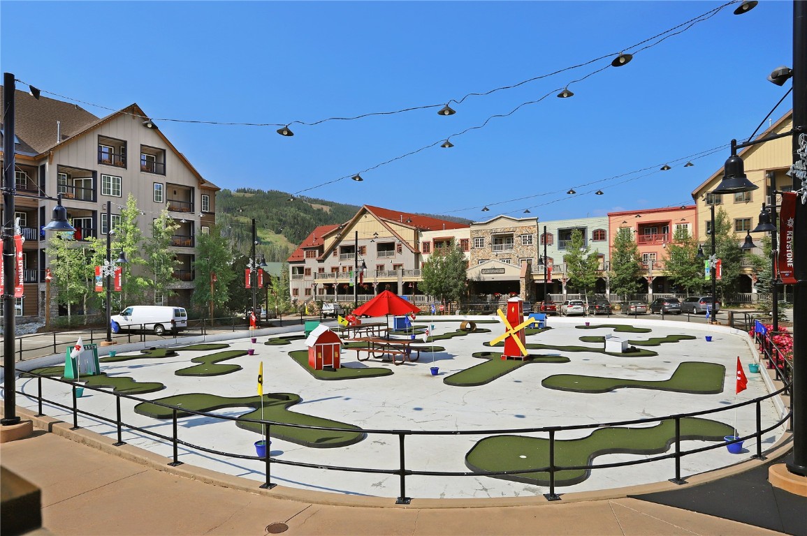 150 Dercum SQUARE 8497