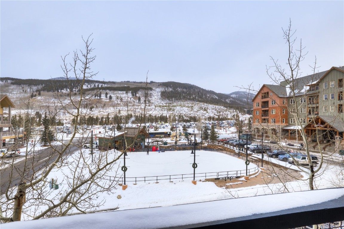 150 Dercum SQUARE 8497