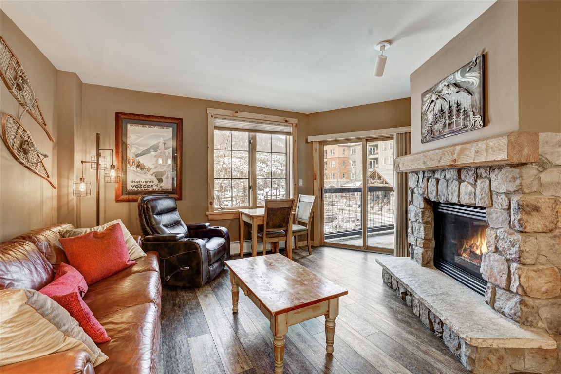 150 Dercum SQUARE 8497