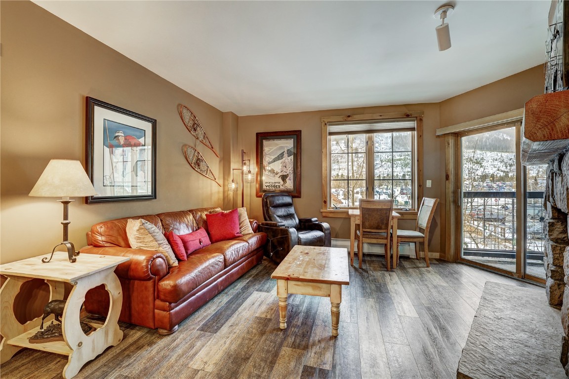 150 Dercum SQUARE 8497