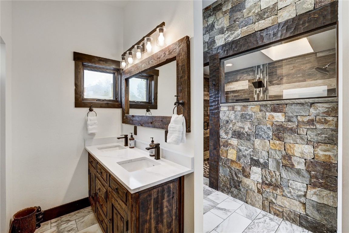 91 Piney Acres CIRCLE