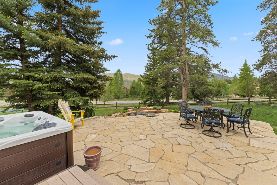 33 Canyon View COURT