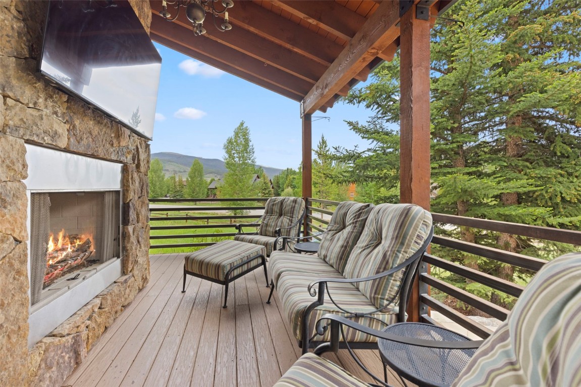 33 Canyon View COURT