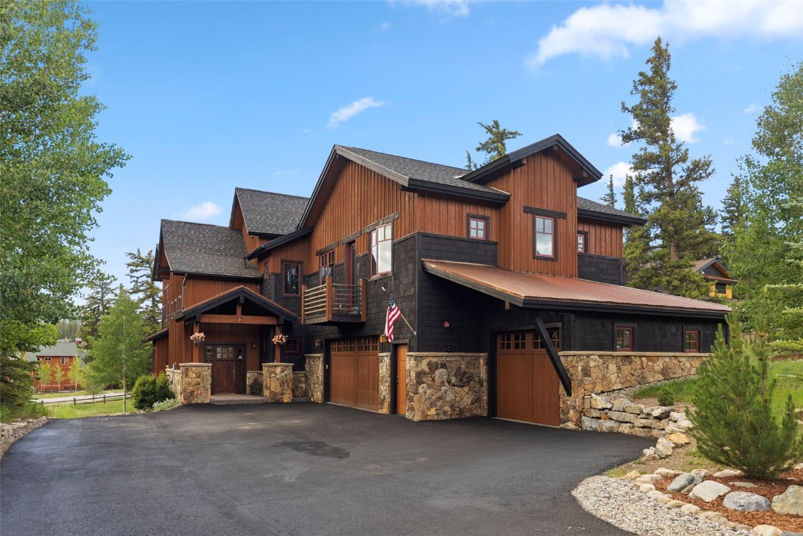 33 Canyon View COURT