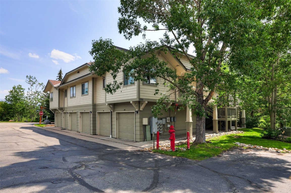 1501 Point DRIVE 203