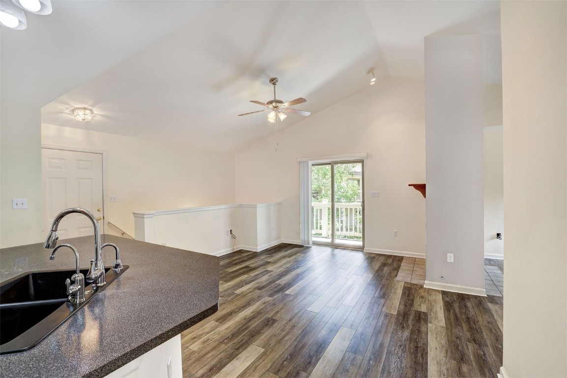 1501 Point DRIVE 203