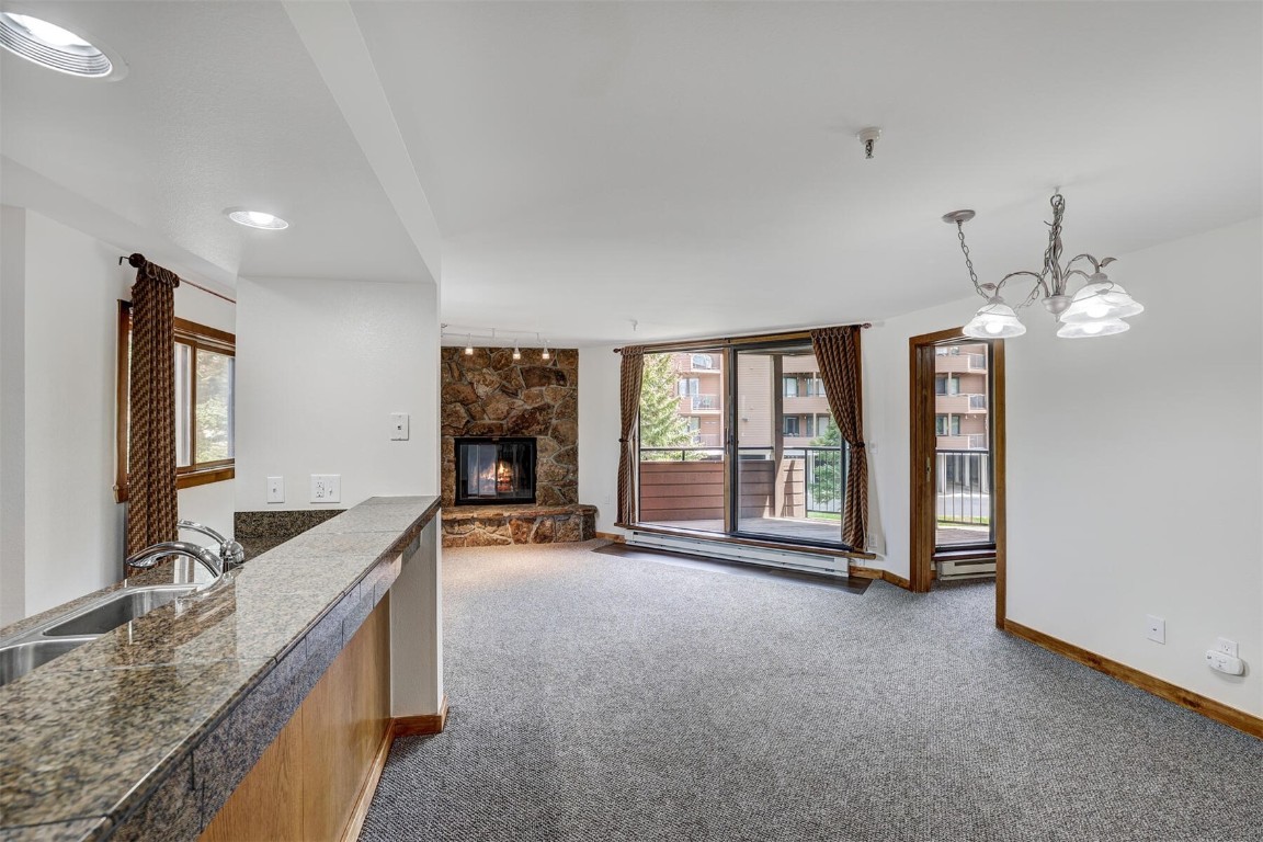 188 E La Bonte STREET 321
