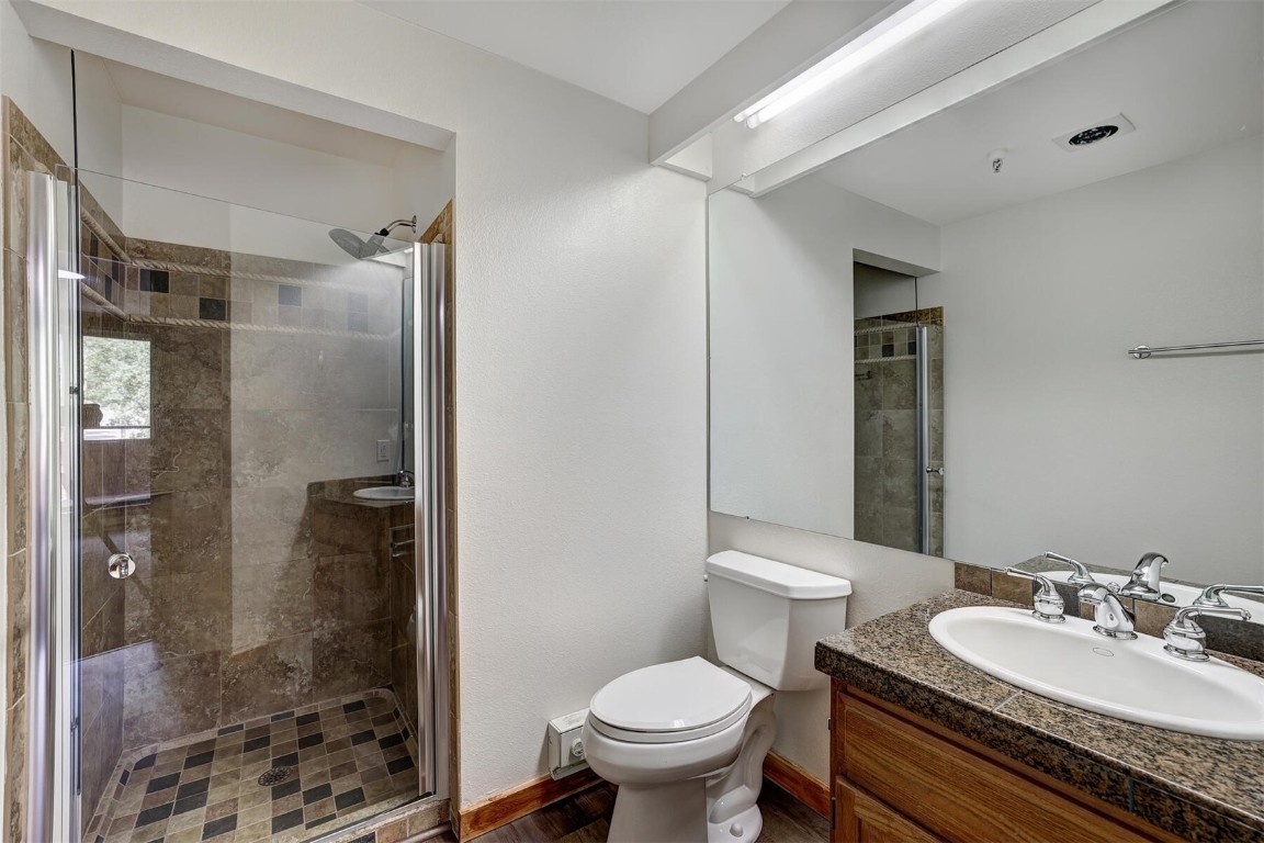 188 E La Bonte STREET 321