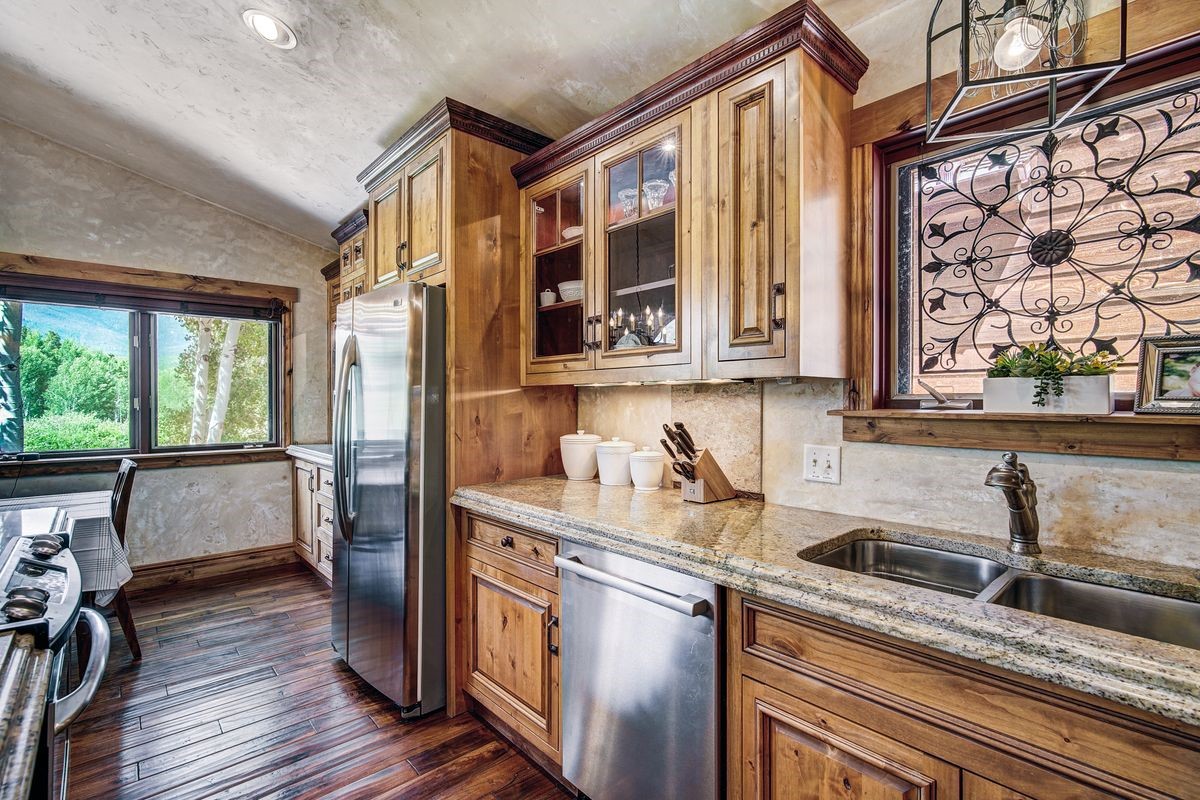 432 Bighorn CIRCLE