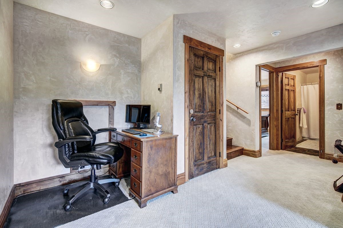 432 Bighorn CIRCLE