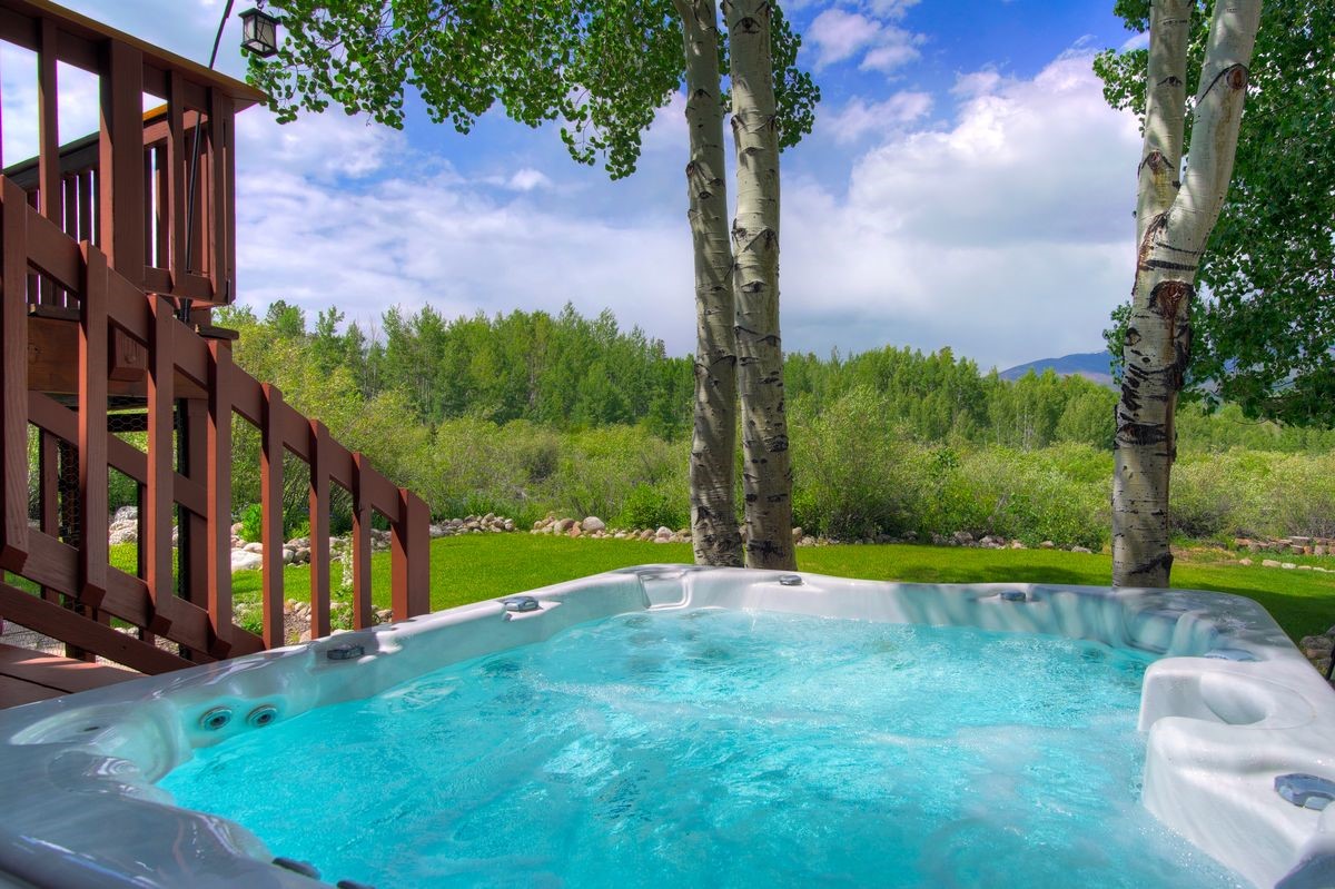 432 Bighorn CIRCLE