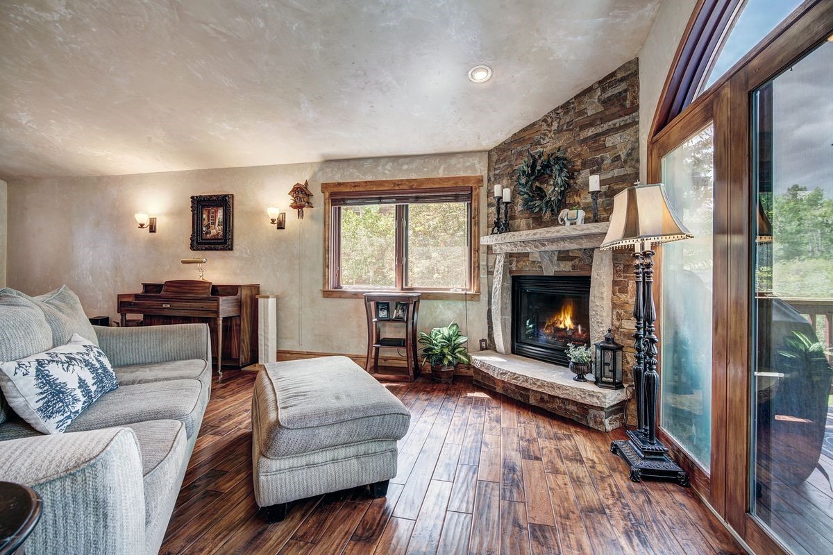 432 Bighorn CIRCLE