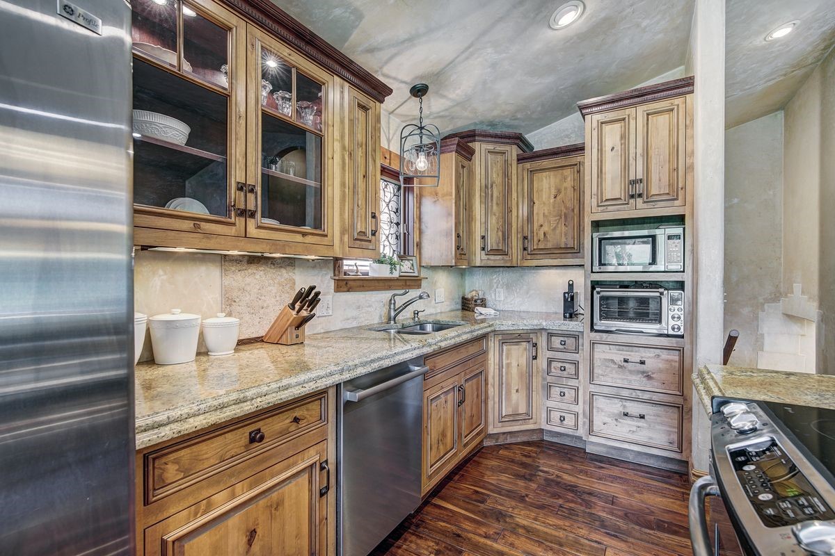 432 Bighorn CIRCLE