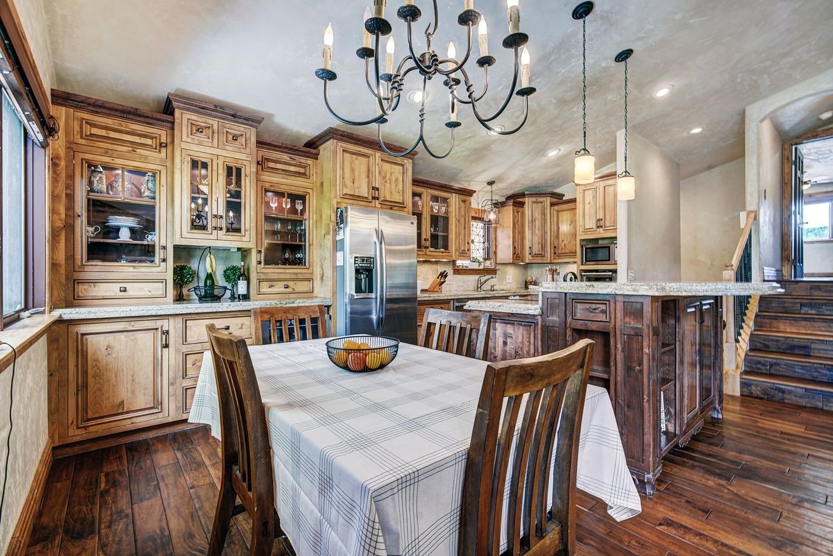 432 Bighorn CIRCLE