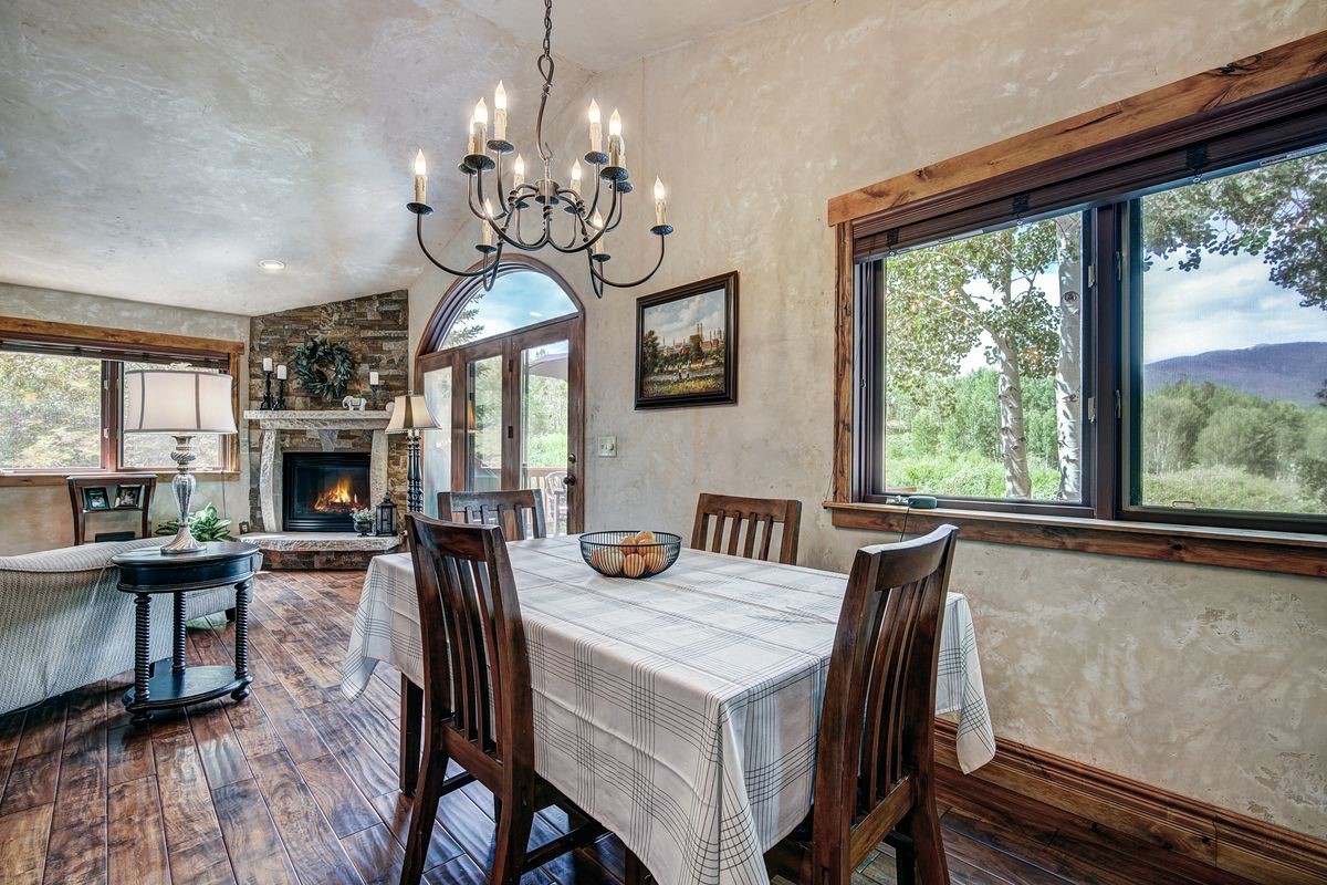 432 Bighorn CIRCLE
