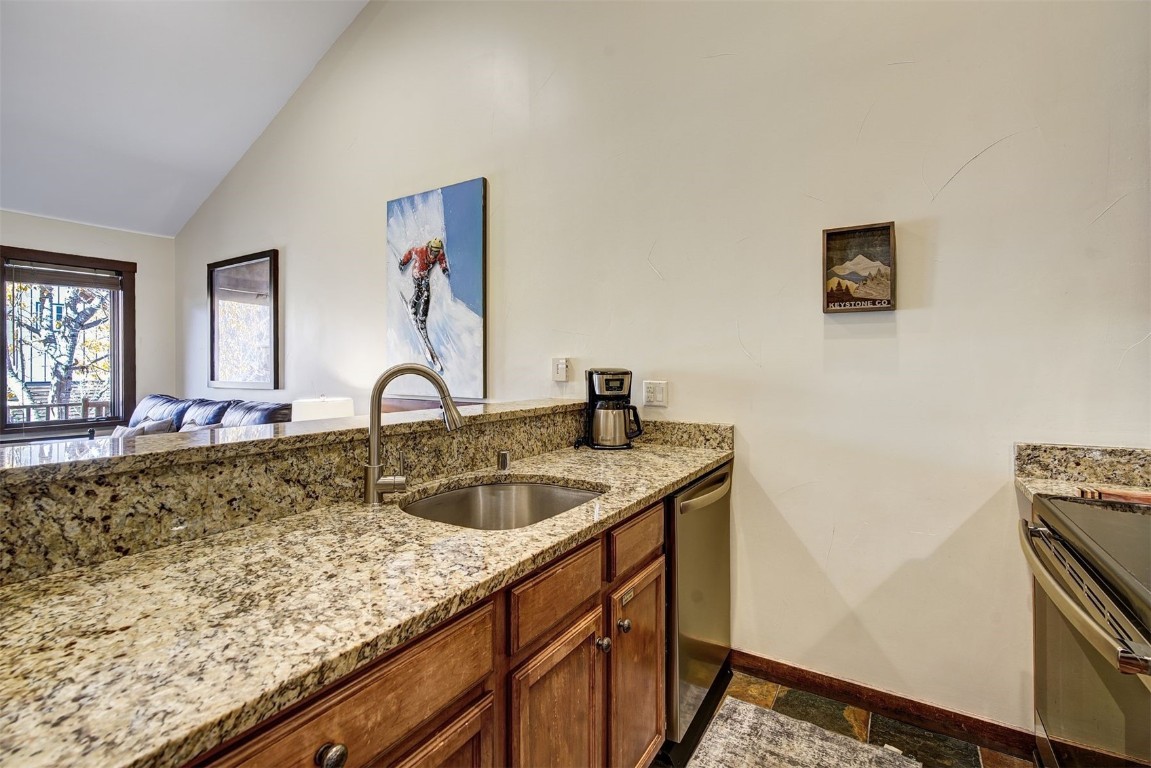 91 River Run ROAD 8137