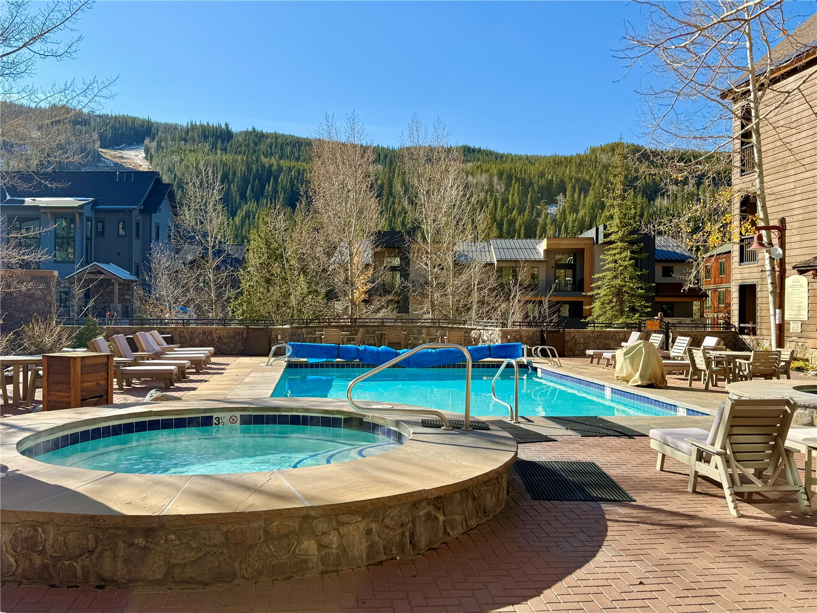 91 River Run ROAD 8137