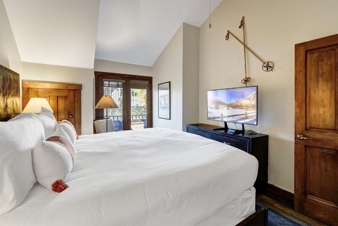 91 River Run ROAD 8137