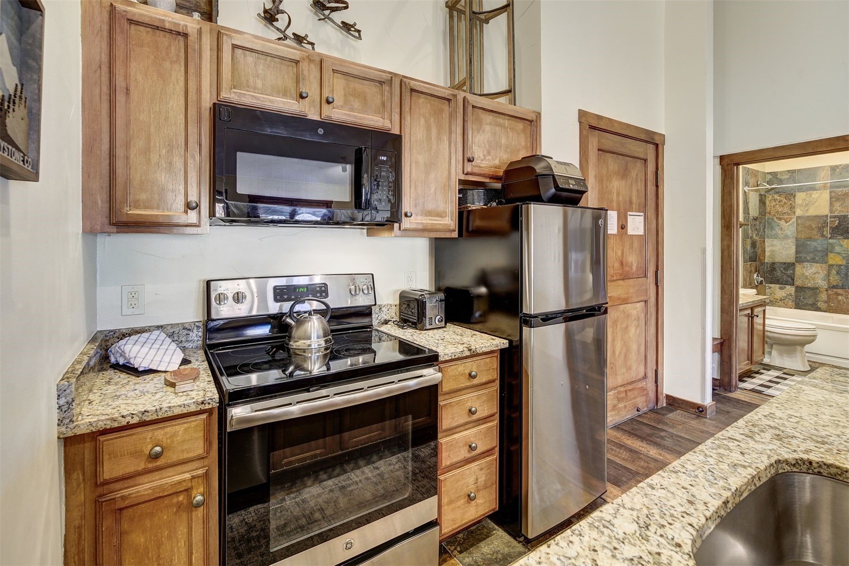91 River Run ROAD 8137