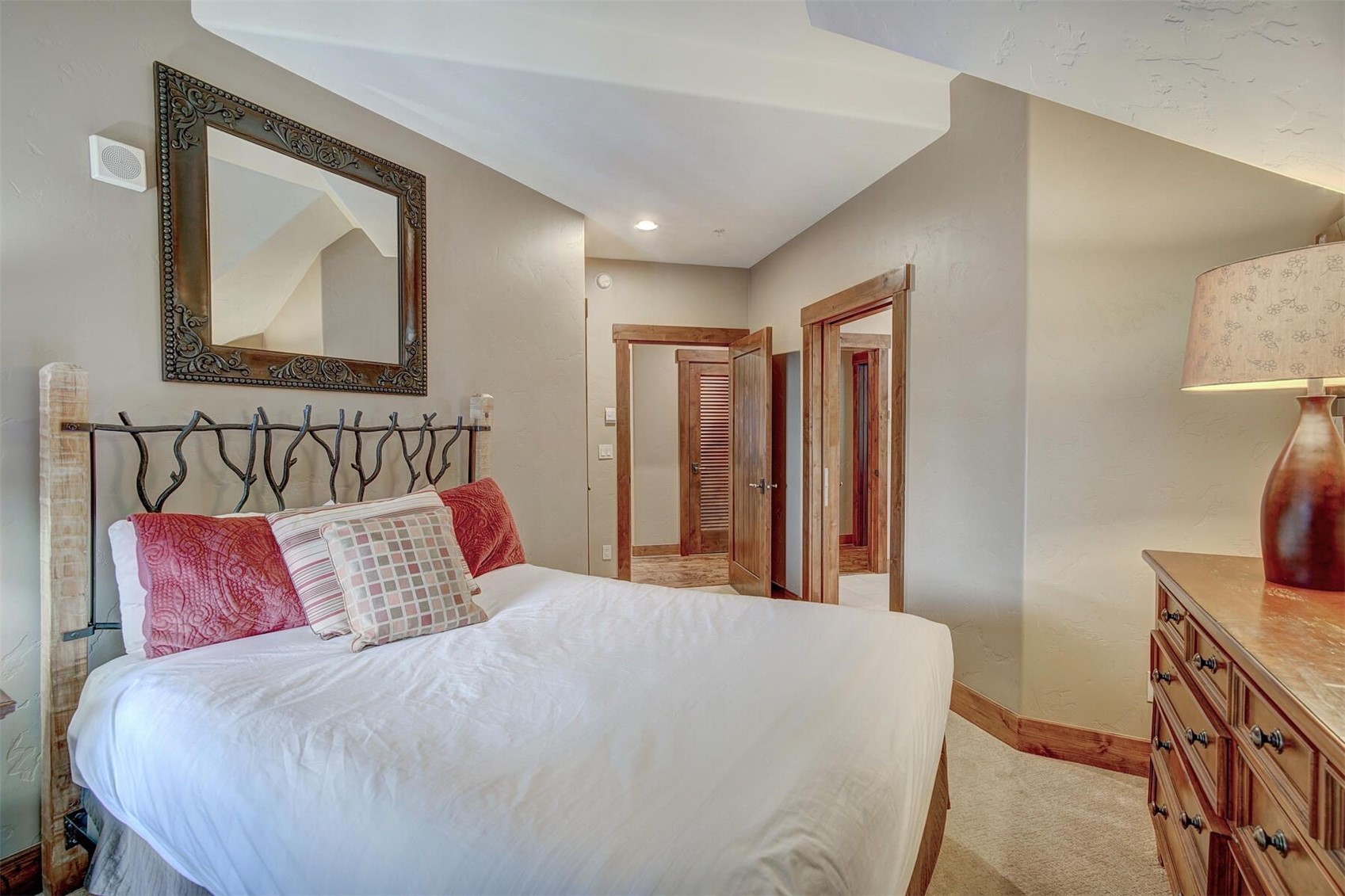 1891 Ski Hill ROAD 7406