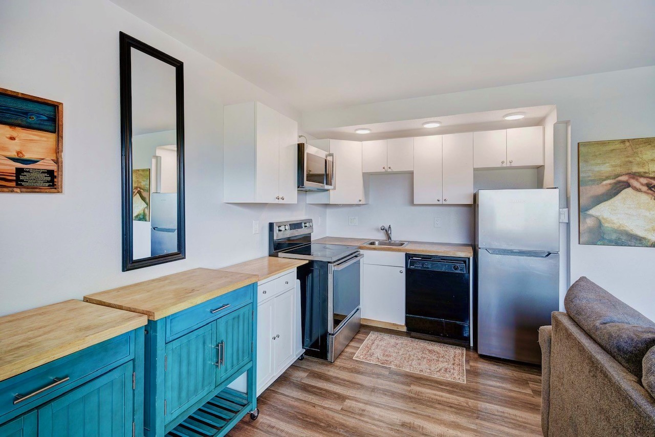110 Evergreen ROAD 201