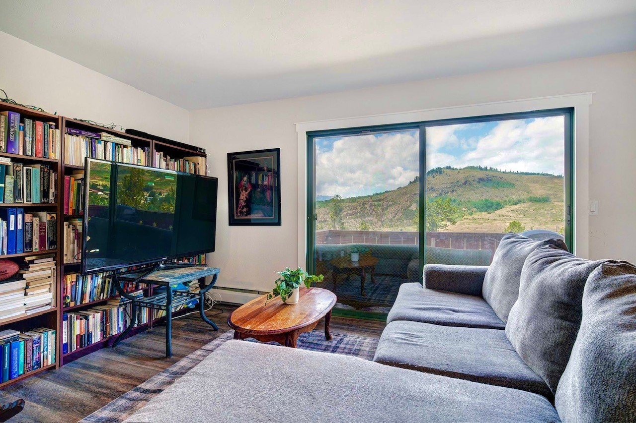 110 Evergreen ROAD 201
