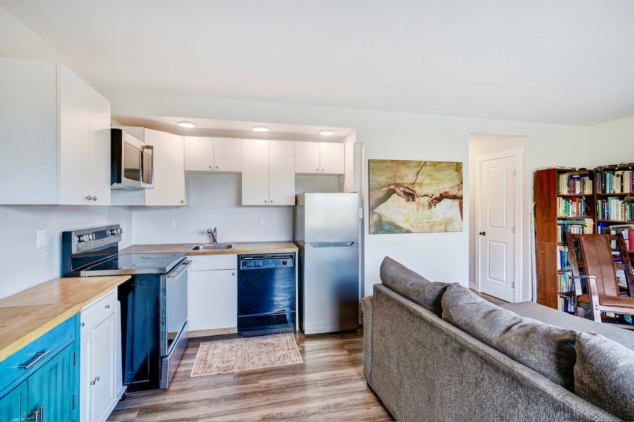 110 Evergreen ROAD 201