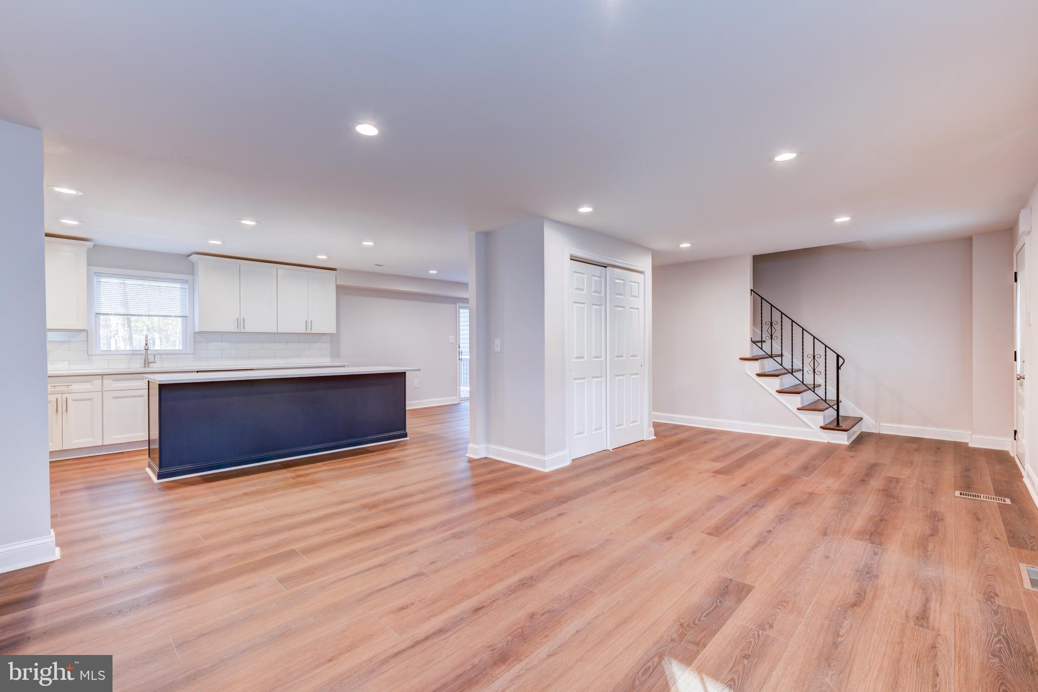 4720 Hampton DRIVE