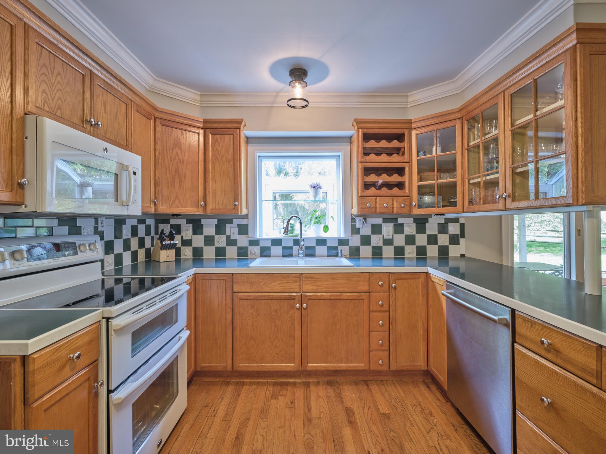 3066 Pelham PLACE